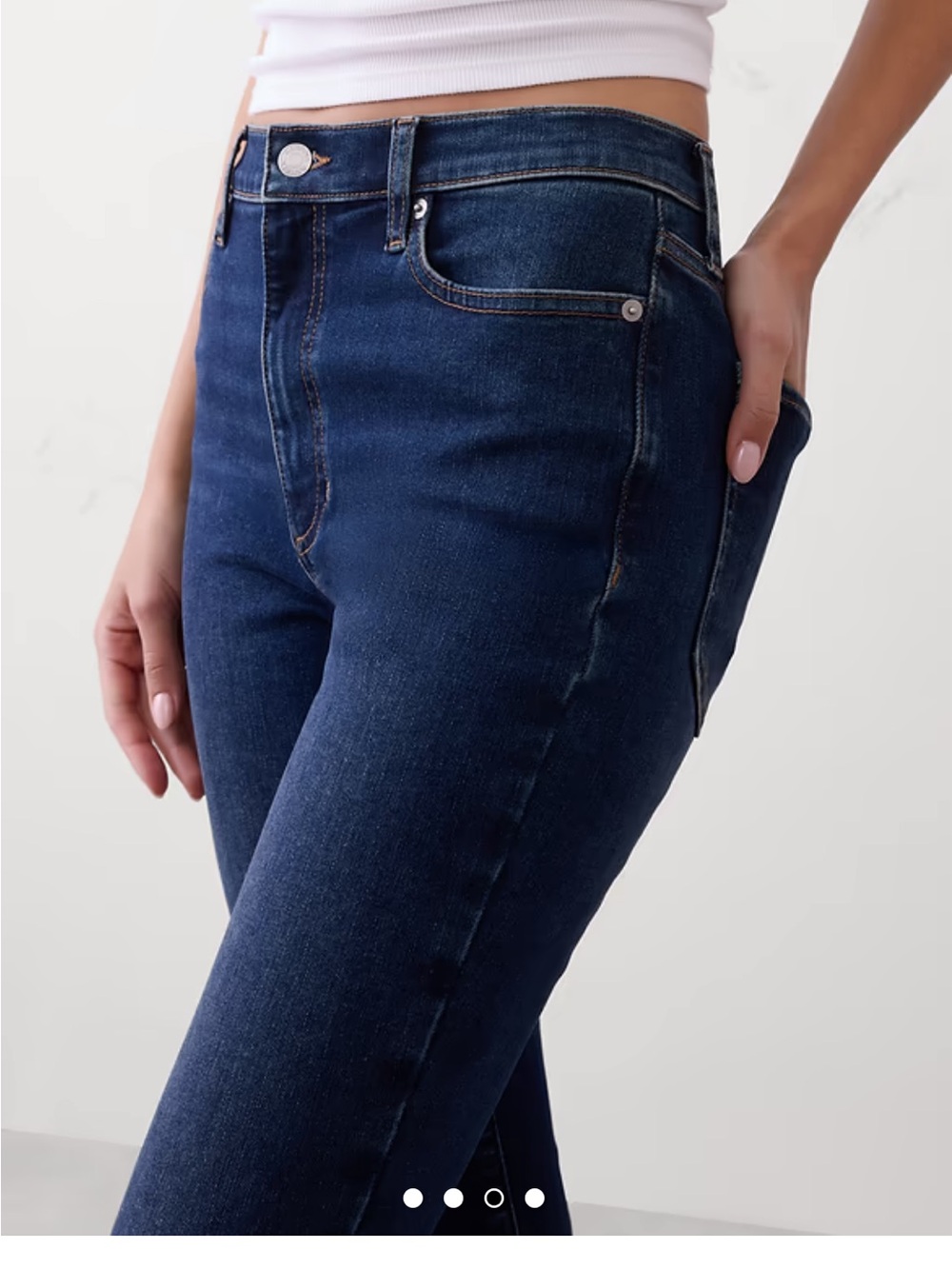 Banana Republic Mid Rise Skinny Fit Jeans. Size 12/31. - Picture 3 of 10
